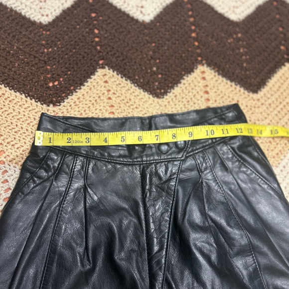 Danier Leather High Waisted Pants - Picture 9 of 13